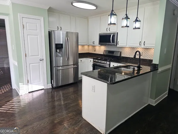 $2,600 | 185 Rock Hill Drive, Fayetteville, GA 30215