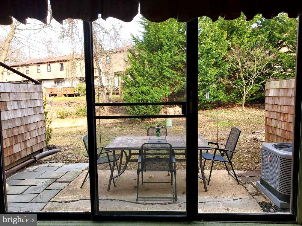 83 Bishop Drive Aston, PA 19014 - Photo 20 of 47 Patio