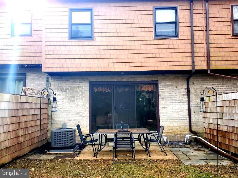 83 Bishop Drive Aston, PA 19014 - Photo 21 of 47 Back Patio
