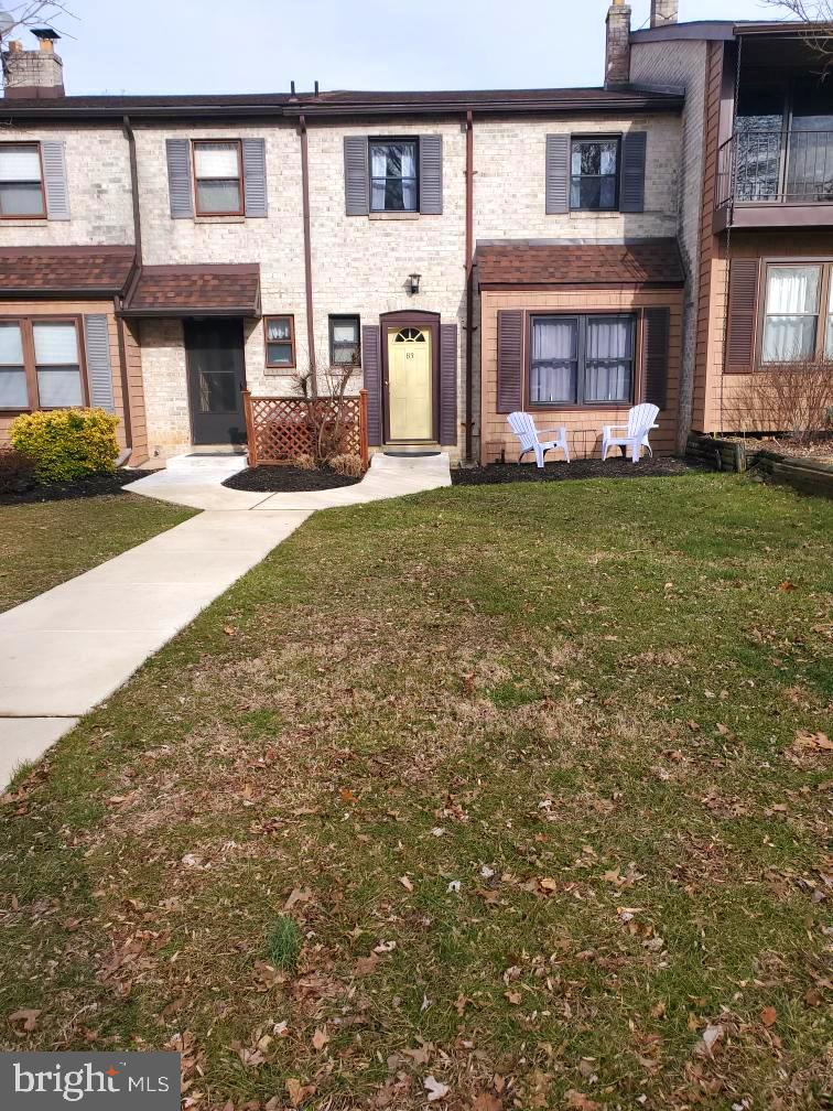 83 Bishop Drive Aston, PA 19014 - Photo 4 of 47 Front Entrance