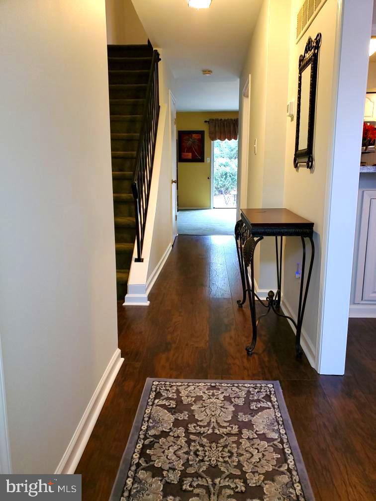 83 Bishop Drive Aston, PA 19014 - Photo 6 of 47 First floor hallway