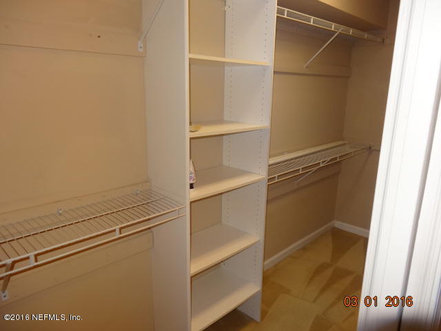 10559 Lake View Road East Jacksonville, FL 32225 - Photo 20 of 43 Owner's Walk-in