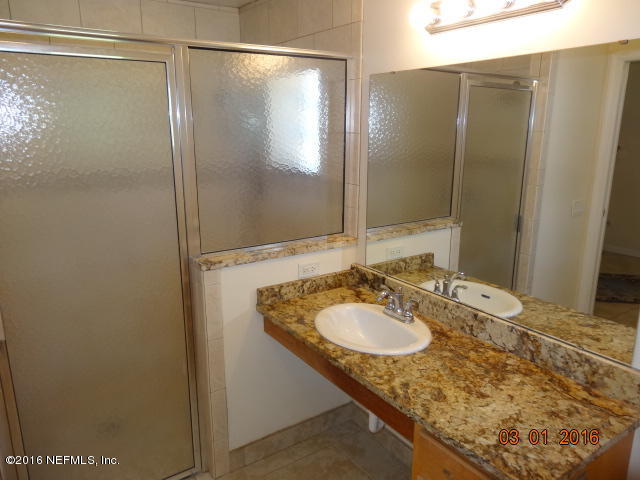 10559 Lake View Road East Jacksonville, FL 32225 - Photo 22 of 43 Owner's Bathroom