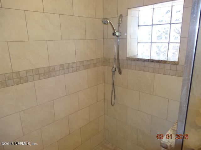 10559 Lake View Road East Jacksonville, FL 32225 - Photo 23 of 43 Owner's Shower