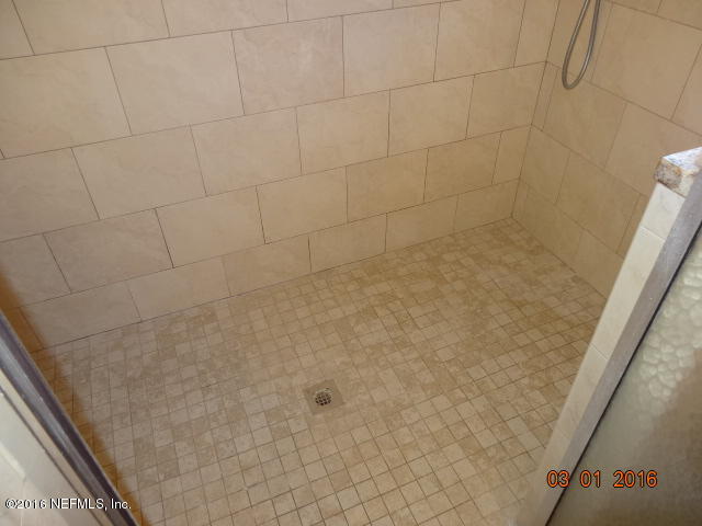 10559 Lake View Road East Jacksonville, FL 32225 - Photo 25 of 43 Owner's Shower