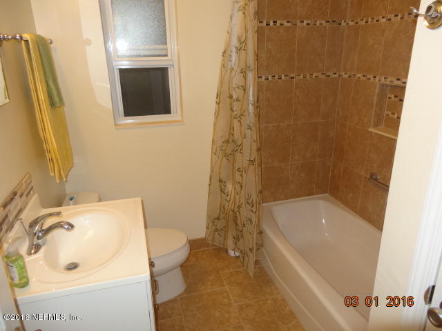 10559 Lake View Road East Jacksonville, FL 32225 - Photo 31 of 43 Secondary Full Bath