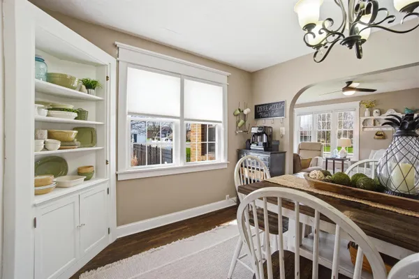 $299,000 | 512 East Main Street, Gas City, IN 46933