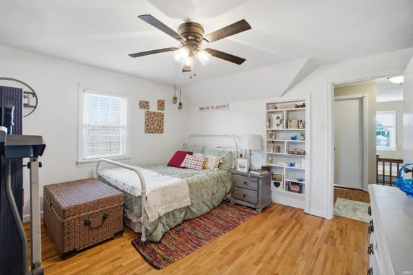 $299,000 | 512 East Main Street, Gas City, IN 46933
