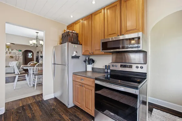 $299,000 | 512 East Main Street, Gas City, IN 46933