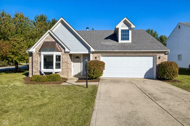 $325,000 | 6230 Valleyview Drive, Fishers, IN 46038
