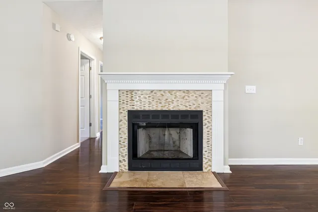 $325,000 | 6230 Valleyview Drive, Fishers, IN 46038