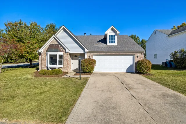 $325,000 | 6230 Valleyview Drive, Fishers, IN 46038