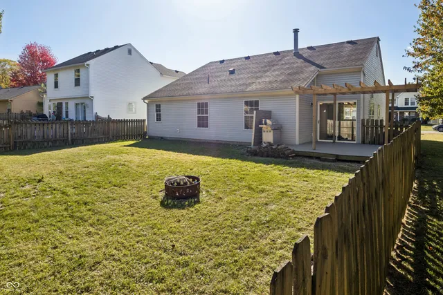 $325,000 | 6230 Valleyview Drive, Fishers, IN 46038