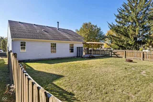 $325,000 | 6230 Valleyview Drive, Fishers, IN 46038