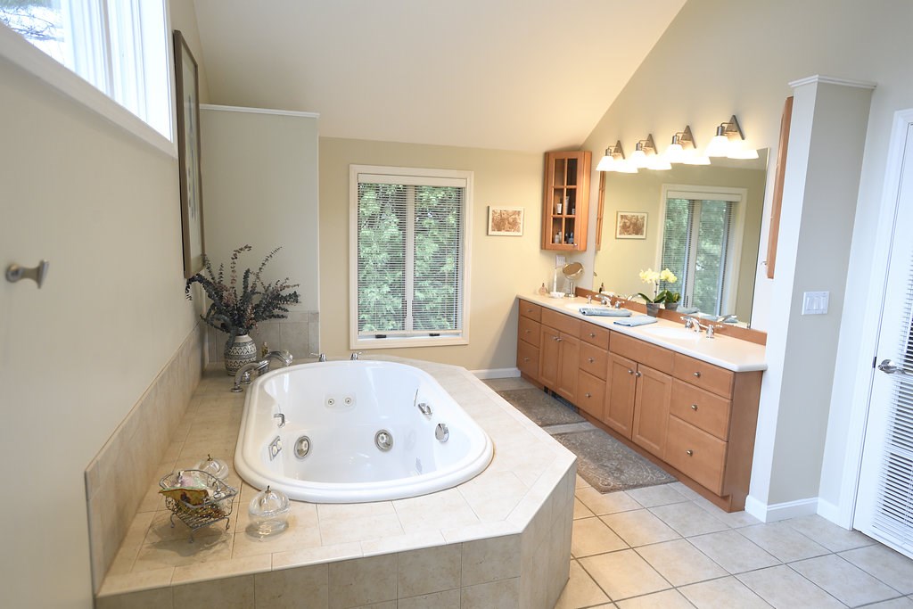 266 North Acres Road Manchester, NH 03104 - Photo 14 of 30 Gallery Image 14