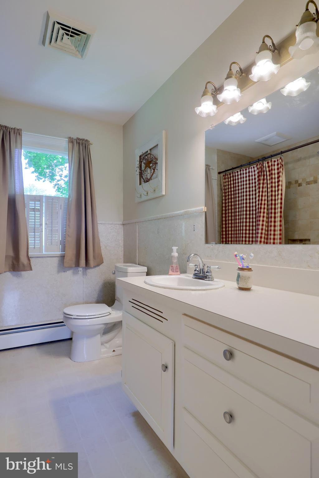 395 Hess Farm Road York, PA 17403 - Photo 16 of 23 Gallery Image 16