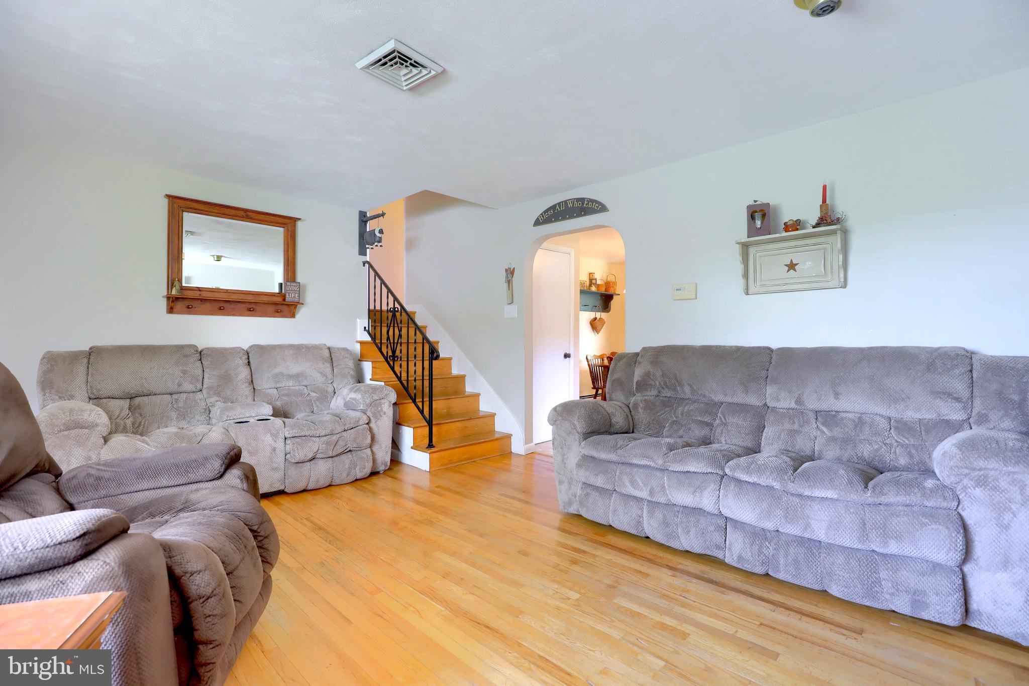 395 Hess Farm Road York, PA 17403 - Photo 6 of 23 Gallery Image 6