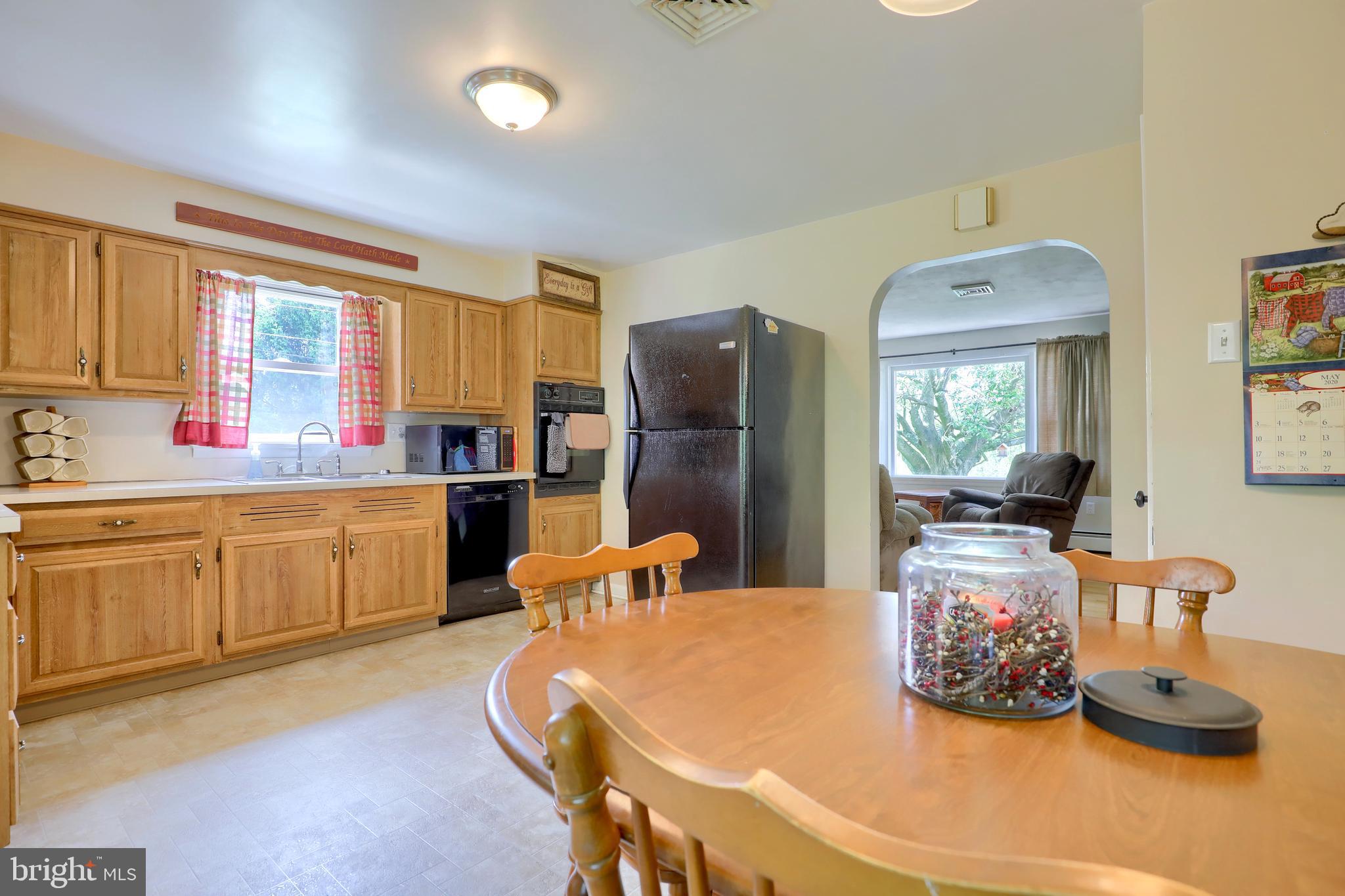 395 Hess Farm Road York, PA 17403 - Photo 8 of 23 Gallery Image 8
