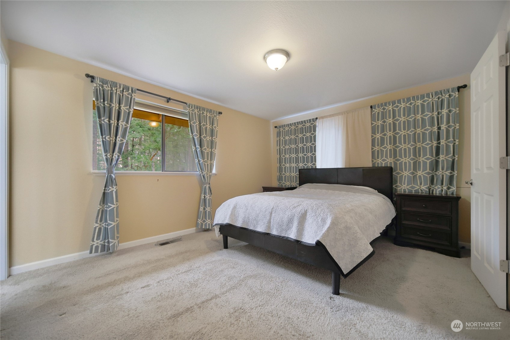 12677 Olympic View Road Northwest Silverdale, WA 98383 - Photo 16 of 39 Gallery Image 16