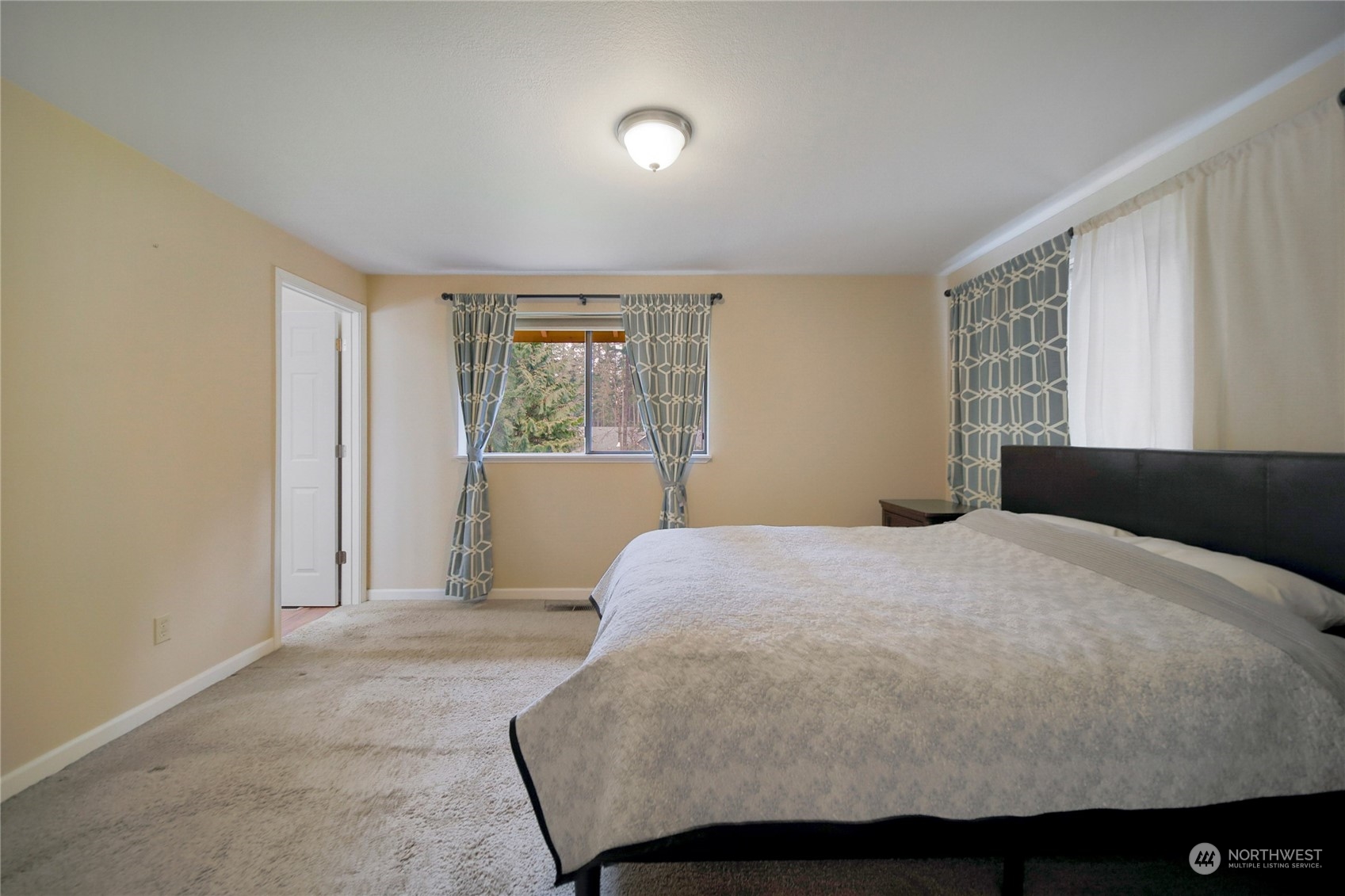 12677 Olympic View Road Northwest Silverdale, WA 98383 - Photo 17 of 39 Gallery Image 17