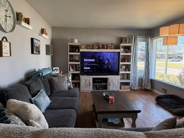 $229,900 | 812 24th Street, Bedford, IN 47421