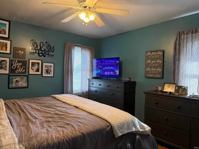 $229,900 | 812 24th Street, Bedford, IN 47421