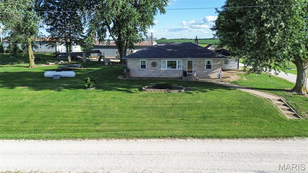 44709 Spring Creek Road Pearl, IL 62361 - Photo 12 of 79