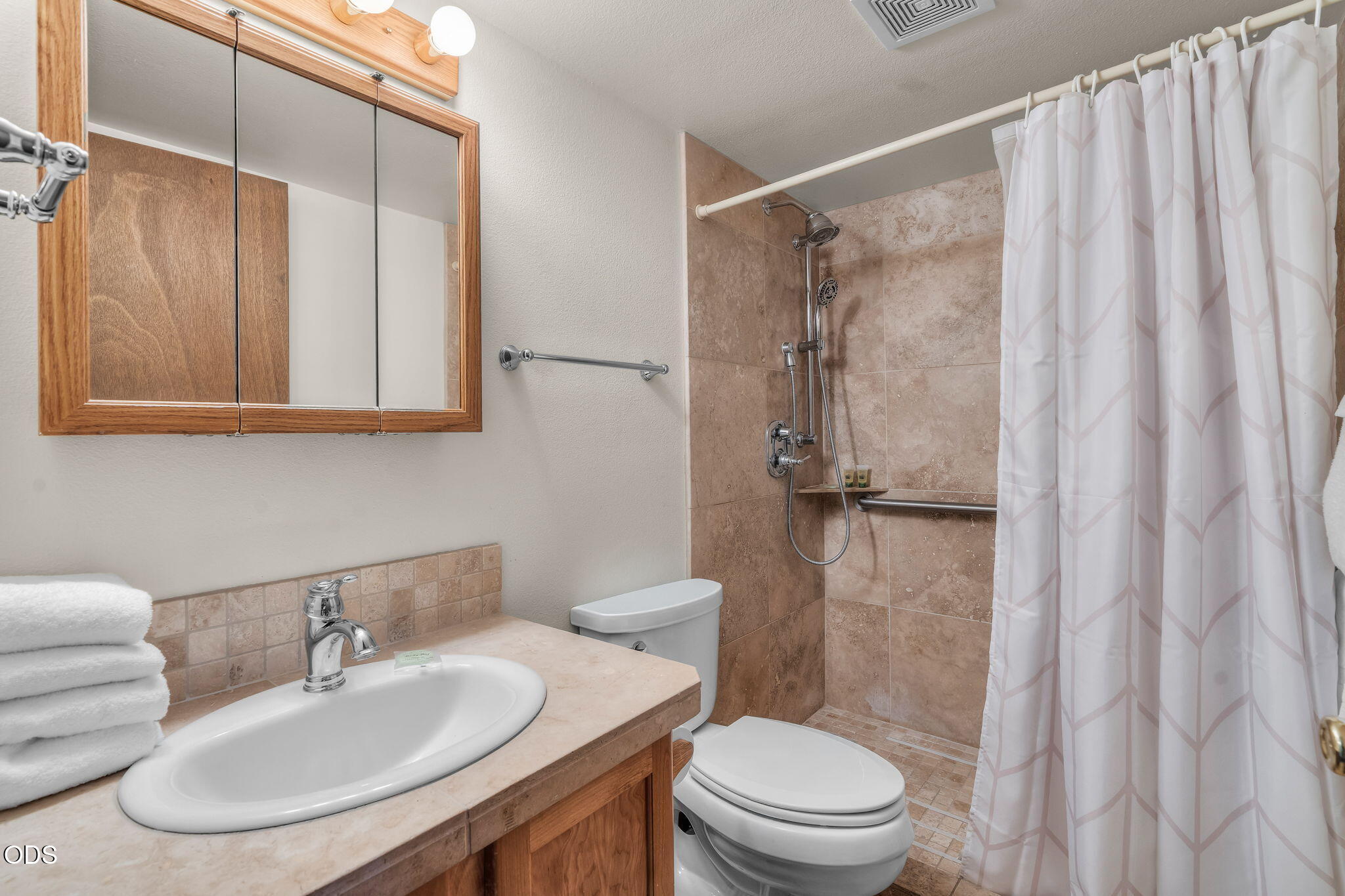 57165 Mink Lane Sunriver, OR 97707 - Photo 16 of 39