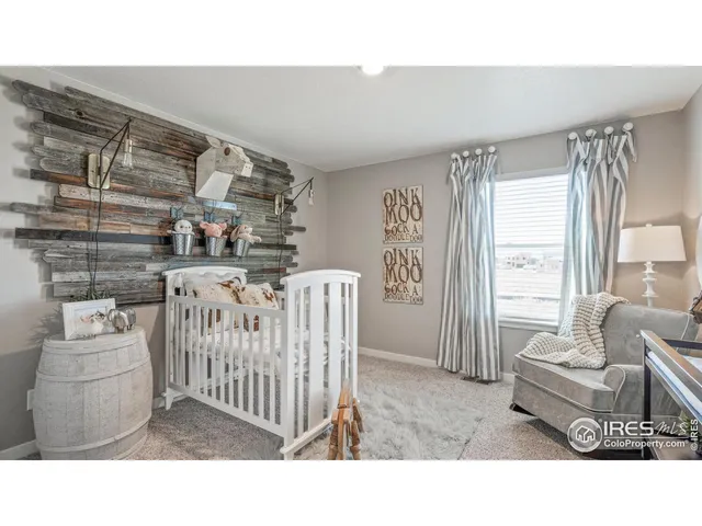 a black and white photo of a living room