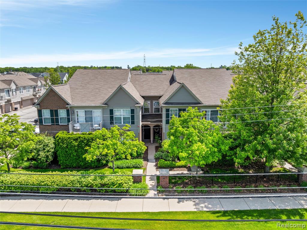 340 North Wixom Road Wixom, MI 48393 - Photo 1 of 23