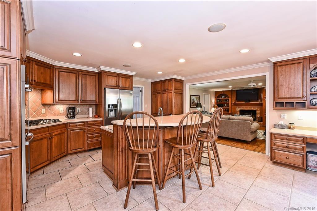 3008 Clarendon Road Charlotte, NC 28211 - Photo 6 of 23 Gallery Image 6