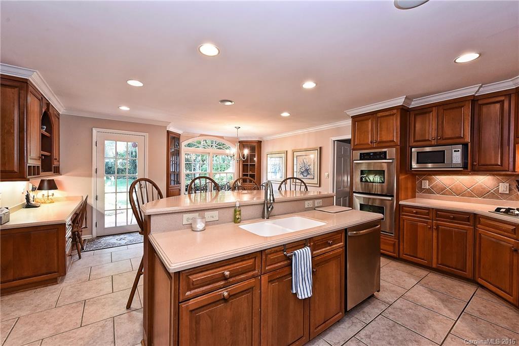 3008 Clarendon Road Charlotte, NC 28211 - Photo 7 of 23 Gallery Image 7