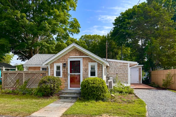 $2,200 | 6-5 5th Street, Unit 6, Madison, CT 06443