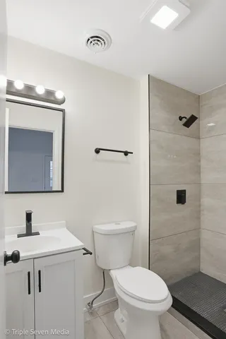 $350,000 | 6135 Birmingham Street, Chicago Ridge, IL 60415