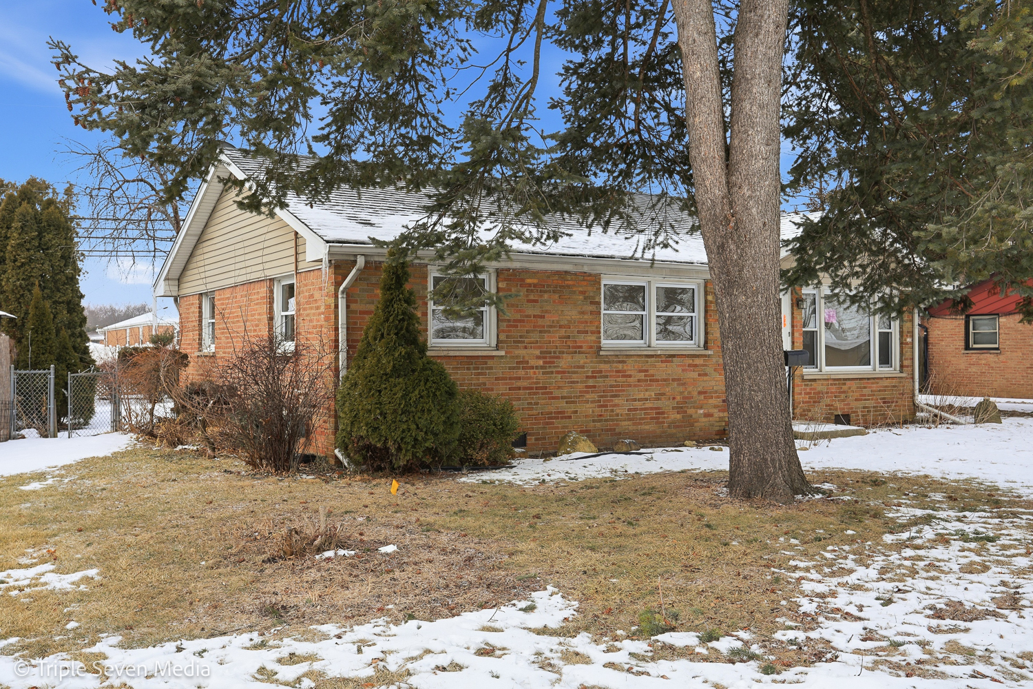 6135 Birmingham Street Chicago Ridge, IL 60415 - Photo 5 of 28