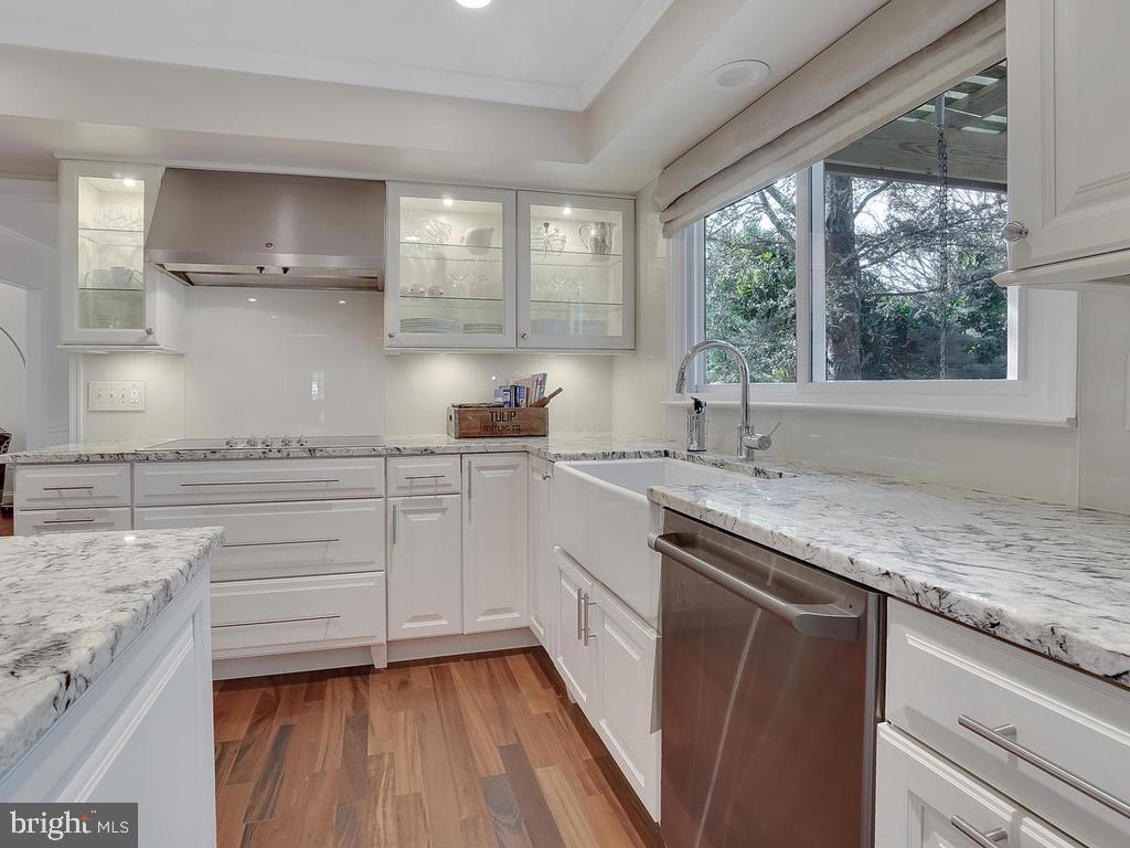 12101 Triple Crown Road Gaithersburg, MD 20878 - Photo 11 of 42 Open, Gourmet Kitchen w/ Island & Breakfast Bar