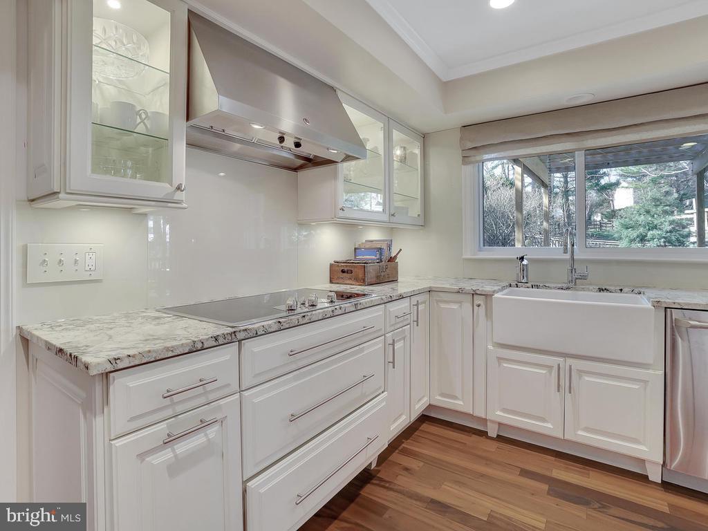 12101 Triple Crown Road Gaithersburg, MD 20878 - Photo 12 of 42 Open, Gourmet Kitchen w/ Island & Breakfast Bar