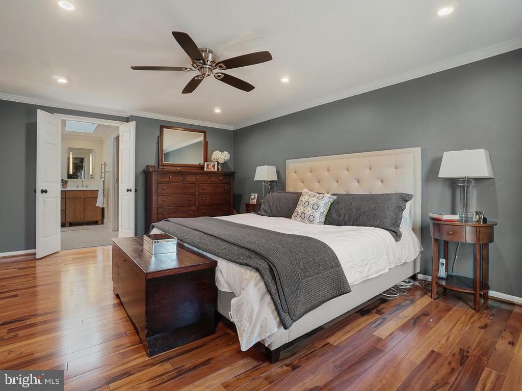 12101 Triple Crown Road Gaithersburg, MD 20878 - Photo 22 of 42 Master Suite