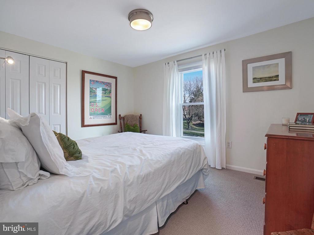 12101 Triple Crown Road Gaithersburg, MD 20878 - Photo 27 of 42 Bedroom #3