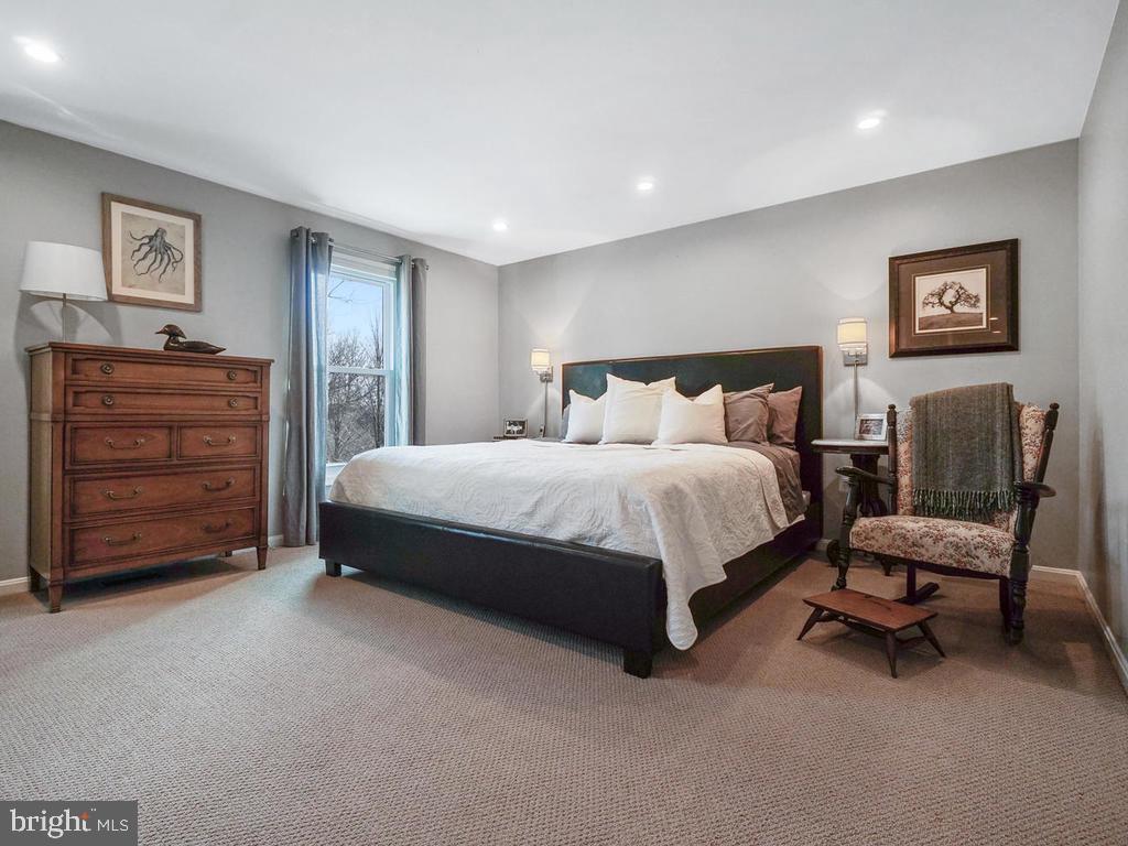 12101 Triple Crown Road Gaithersburg, MD 20878 - Photo 28 of 42 Bedroom #4