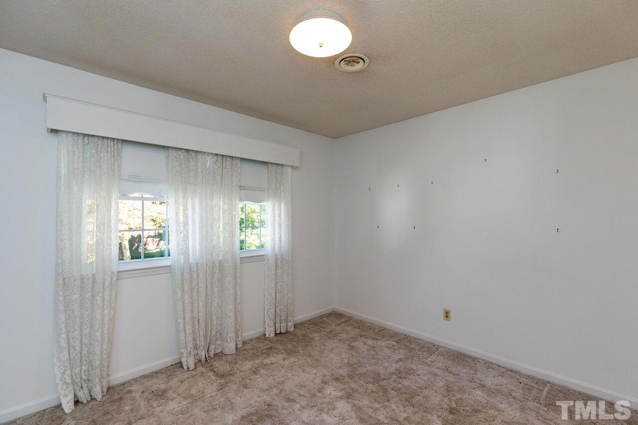 1406 Pineview Drive Garner, NC 27529 - Photo 13 of 29