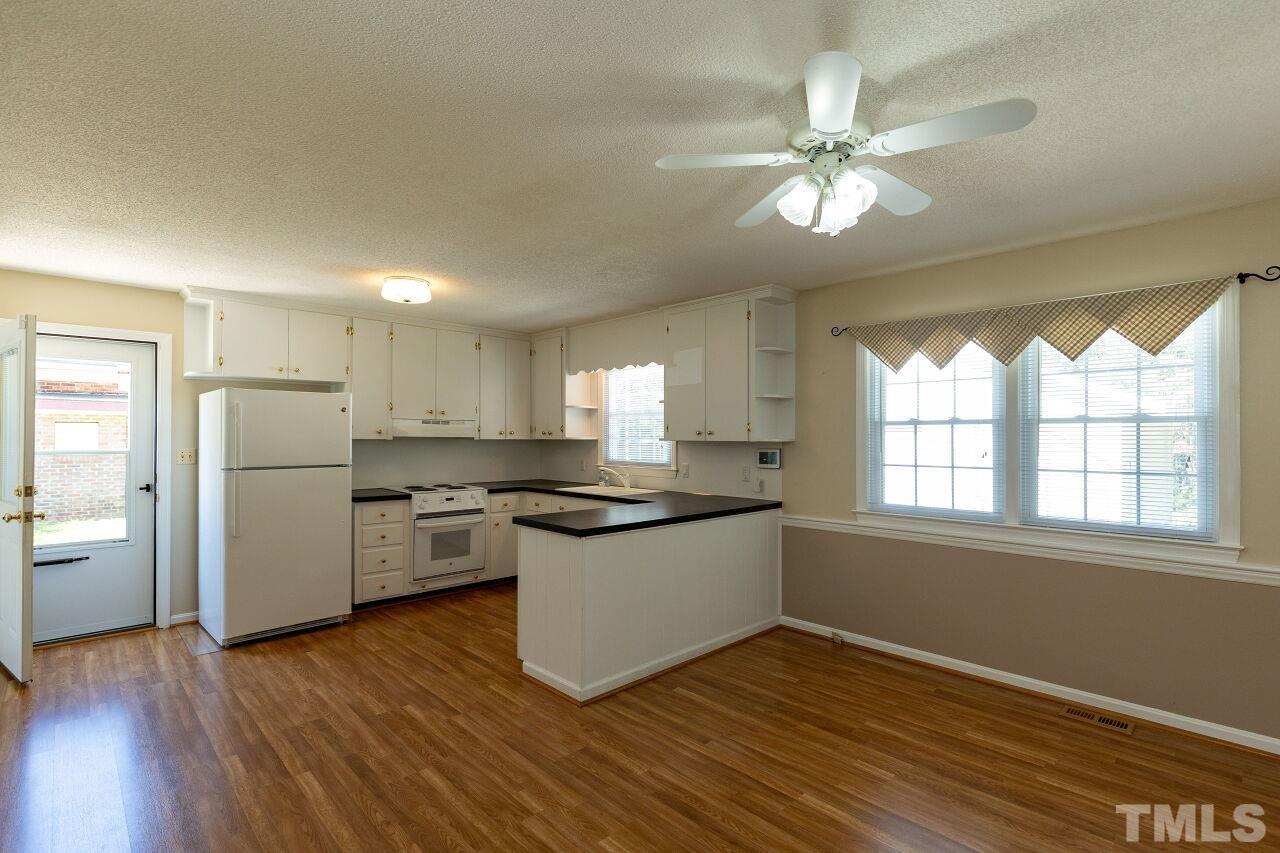 1406 Pineview Drive Garner, NC 27529 - Photo 5 of 29