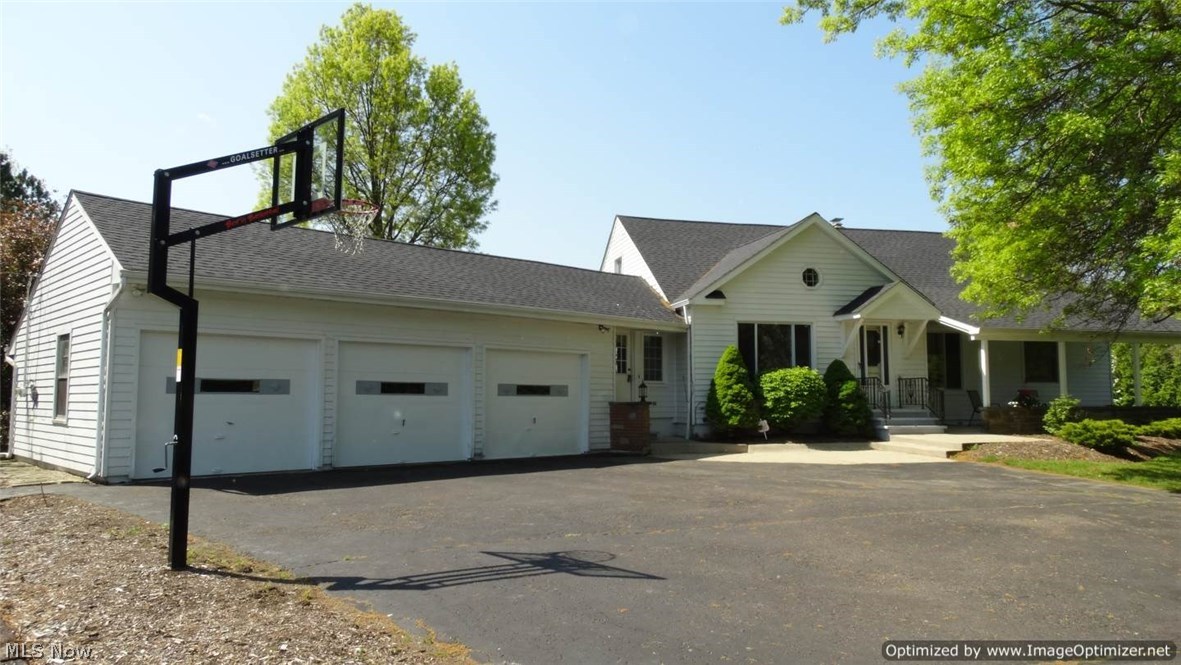 11857 Bean Road Chardon, OH 44024 - Photo 2 of 23