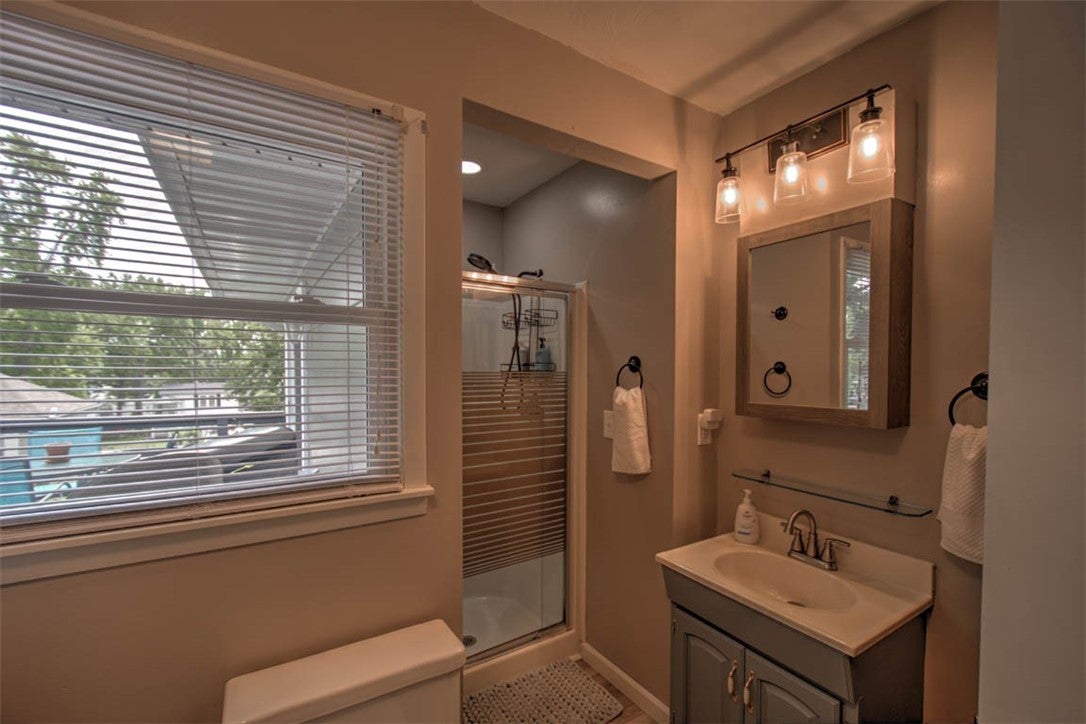 3527 East Eugene Drive Decatur, IL 62521 - Photo 20 of 27 Gallery Image 20