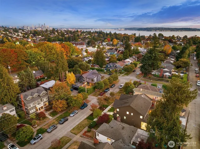 $2,989,000 | 2515 35th Avenue West, Seattle, WA 98199