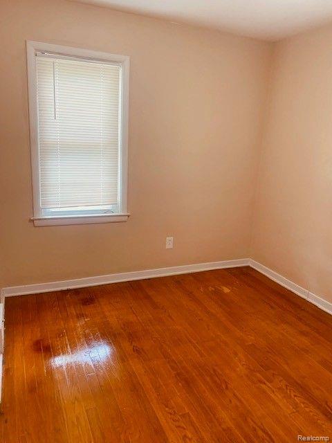 21183 Nummer Street Warren, MI 48089 - Photo 13 of 21