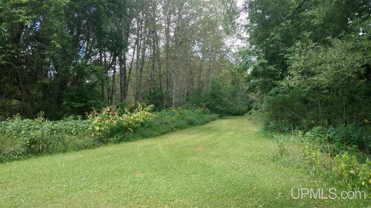 N5198 North Samuelson Road Munising, MI 49862 - Photo 6 of 43
