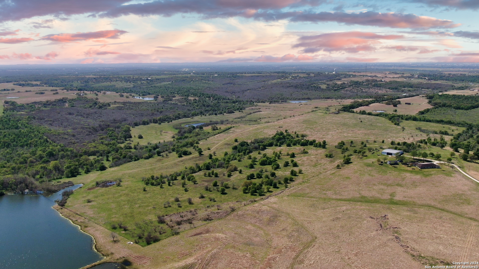 9606 Fm 20 Seguin, TX 78155 - Photo 7 of 23