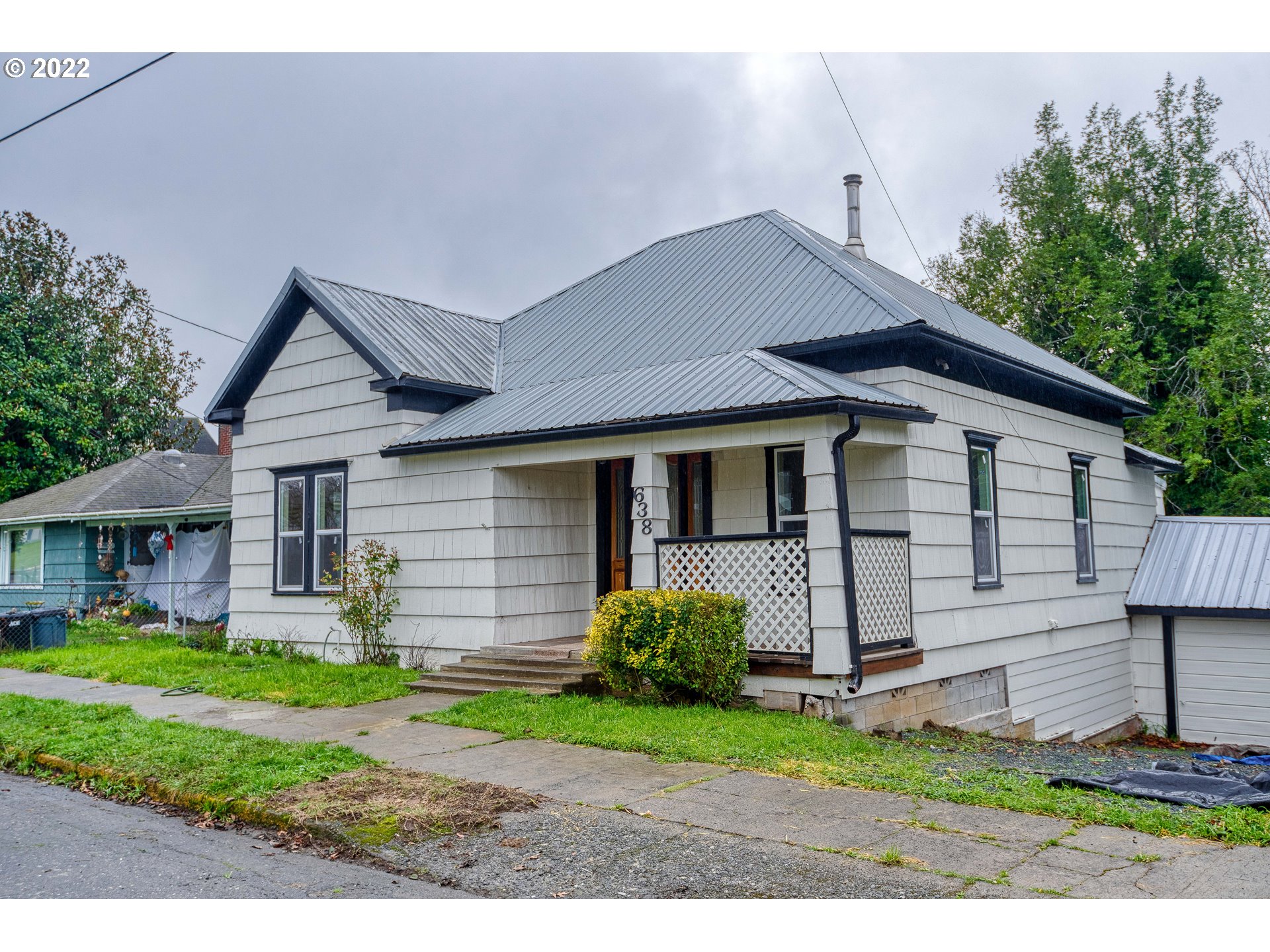 638 4th Street Myrtle Point, OR 97458 - Photo 2 of 25 Gallery Image 2