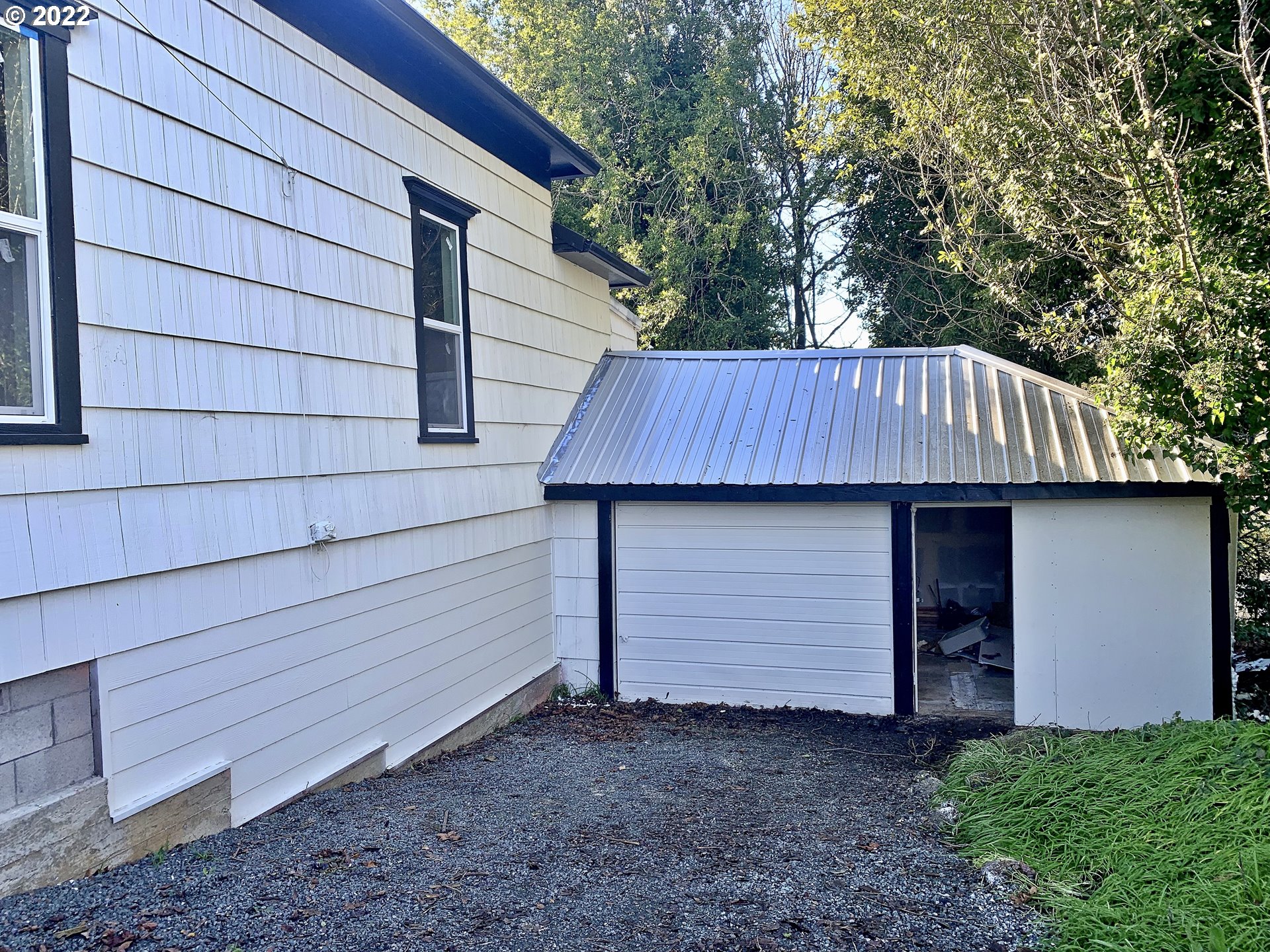 638 4th Street Myrtle Point, OR 97458 - Photo 3 of 25 Gallery Image 3